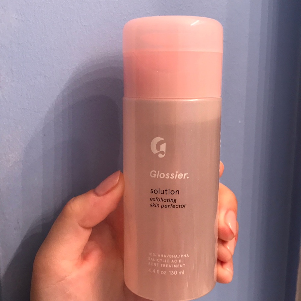 Glossier solution